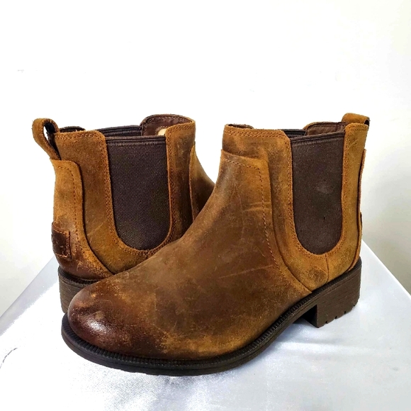 UGG Shoes - UGG Bonham II Chelsea Ankle Boots Brown Distressed PullOn Shearling Lined